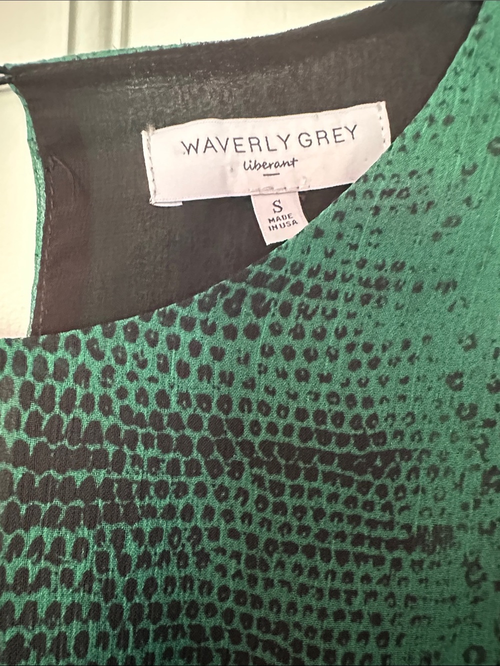 Waverly Grey Liberant Green Patterned Open Back Dress size small - Picture 2 of 8